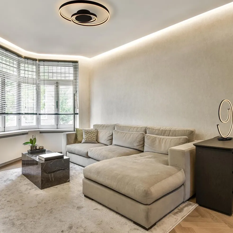 Dimbare LED tafellamp mat zwart ovaal