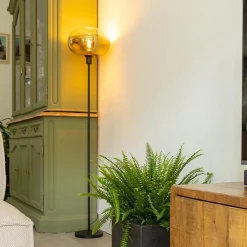 Mat zwarte vloerlamp met glazen kap helder/goud