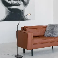 Moderne LED vloerlamp zwart met verstelbare arm