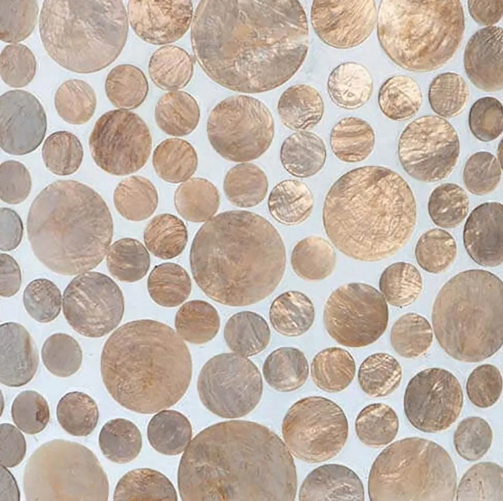 Romantische Schelpen wandlamp coin beige