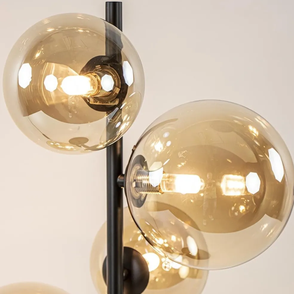 Strak klassieke tafellamp zwart met amber glas