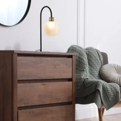 Strak klassieke tafellamp zwart met opaal glas