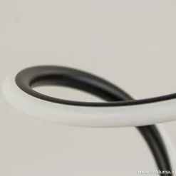 Zwarte LED tafellamp met touchdimmer